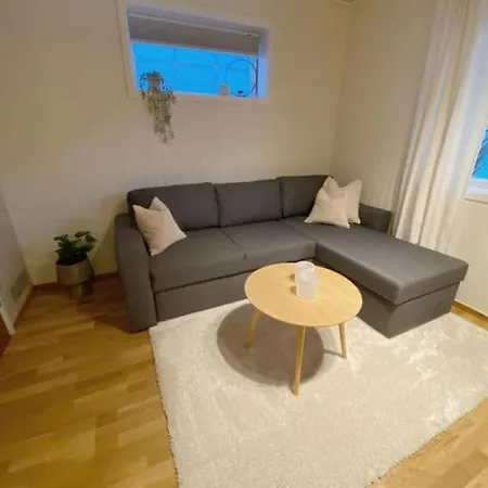 With Free Parking Appartement